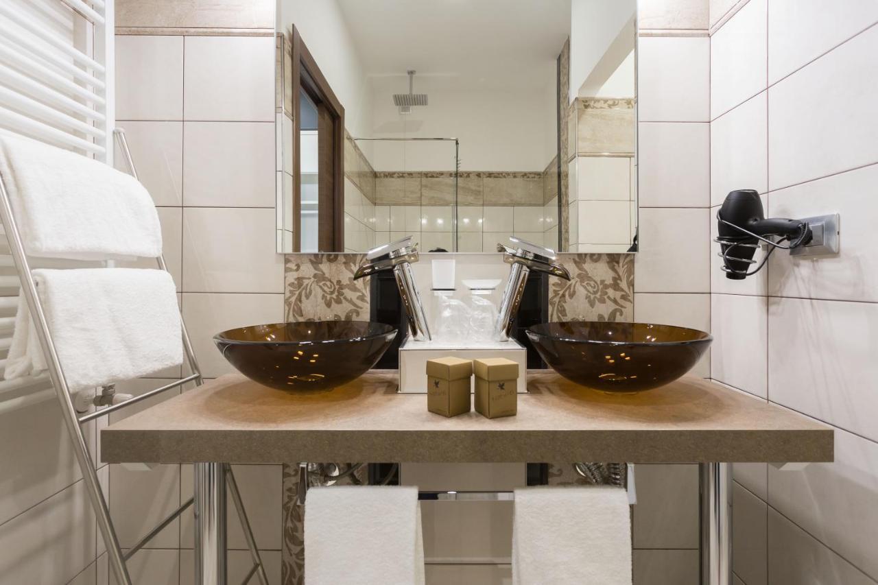 Aparthotel Durini Μιλάνο Εξωτερικό φωτογραφία